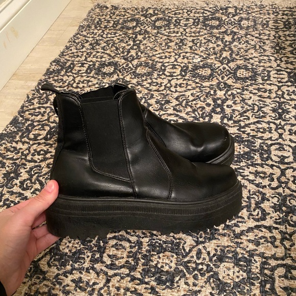 Steve Madden Shoes - Steve Madden Yardley Boot